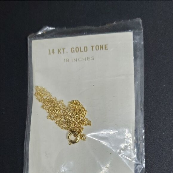 NIB Vintage 14kt Gold Tone 18" Necklace - Picture 2 of 2